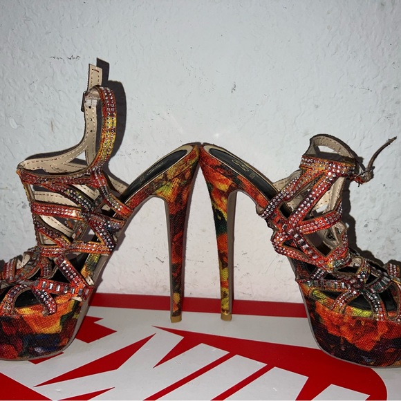 Scene - Picture 3 of 5